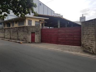 Semi-closed warehouse in Quezon City