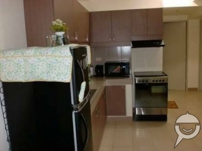 Bed space for Rent Condo Share Fully furnished Ortigas bespace Female