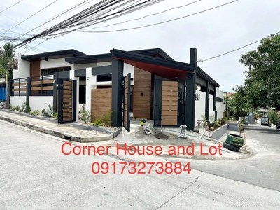 5BR Corner Bungalow House and Lot in Moonwalk Village Las Pinas City