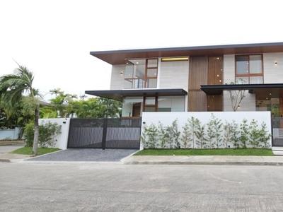 Modern Mansion with Poolside Opulence in Ayala Alabang Village