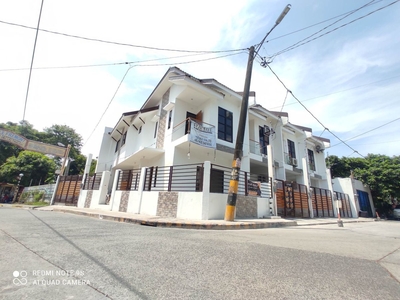 Rush Sale 3-Bedroom Townhouse near SM Southmall in Las Piñas City