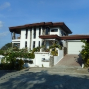 For Sale: Playa Calatagan Village House and Lot for Sale in Batangas