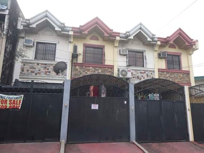 Townhouse For Sale In Project 6, Quezon City