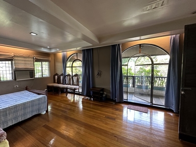 Villa For Sale In Quezon City, Metro Manila