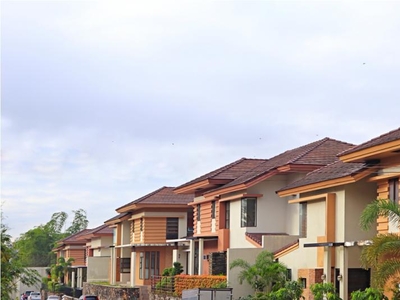 Houses for sale at Arcenas Estate in Banawa, Cebu City