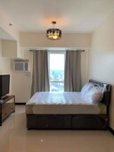 Condo for Lease with Parking -Axis Residences
