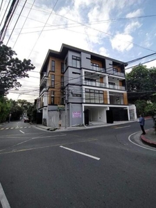 Townhouse For Sale In Maytunas, San Juan