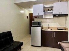 1 Bedroom Condo in Ridgewood Towers Taguig T1 10th near BGC & Mckinley Hill