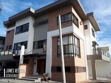Mahogany Place 2 Fully Furnished Corner Unit Brand New House 6br & 5tb