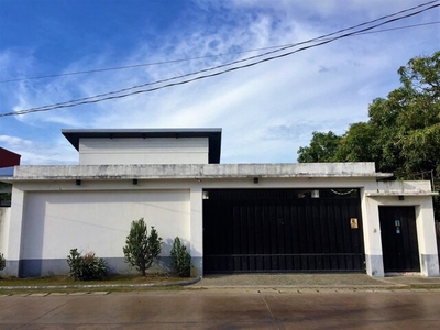 House For Sale In Poblacion, Lingayen