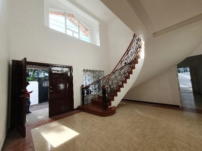 Townhouse For Rent In Diliman, Quezon City