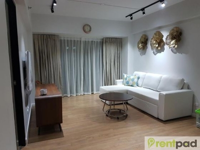 1BR Fully Furnished with Balcony Makati CBD View in Circuit