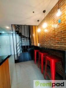 For Rent Studio Loft at Victoria de Makati