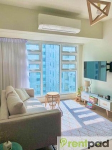 Fully Furnished 1 Bedroom Unit at Kroma Tower for Rent