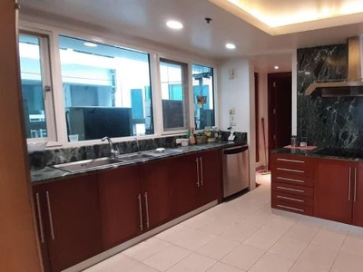 Penthouse at One Roxas Triangle