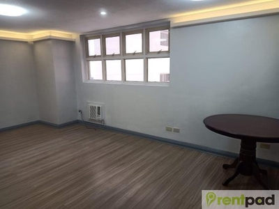 Semi Furnished 1BR for Rent in One Lafayette Square Makati