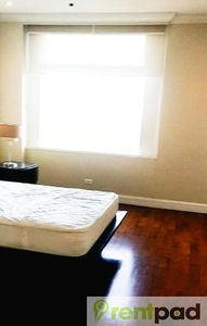 Semi Furnished 4 Bedroom Unit at One Roxas Triangle for Rent