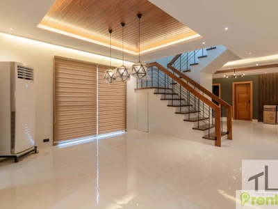 Semi Furnished Duplex for Rent in San Lorenzo Village Makati
