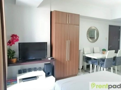 Studio Unit Condo is Located in Greenbelt Excelsior at Makati