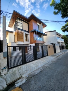 House For Sale In A. Sandoval Avenue, Pasig