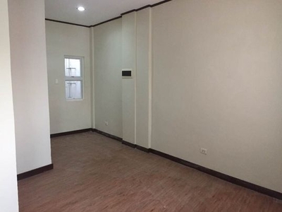 Townhouse For Rent In Nayong Kanluran, Quezon City
