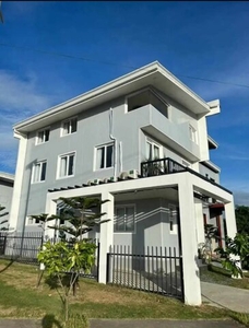 Townhouse For Sale In Punta I, Tanza