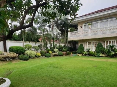 Villa For Sale In Ugong Norte, Quezon City