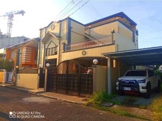 3-STOREY OVERLOOKING HOUSE & LOT FOR SALE ??