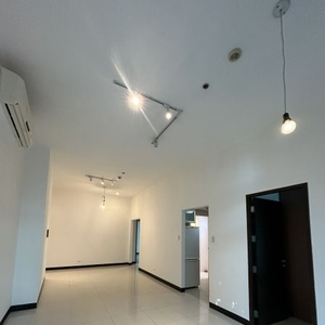 2 Bedroom Condominium unit For Rent in Two Maridien, BGC, Taguig City