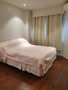 1 Bedroom condo unit with seaview