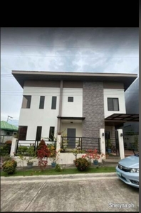 FOR SALE 2 STOREY HOUSE BY OWNER