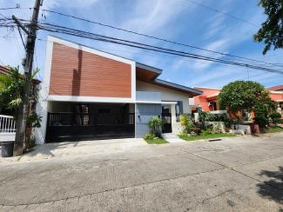 Bungalow Semi-Furnished House For Sale in BF Homes, Paranaque City