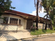 5 BR House in Merville Paranaque