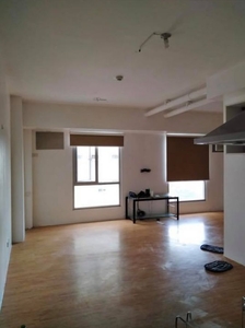 Studio Unit For Sale in Avida Towers - Alabang