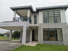 Ready for Occupancy House and Lot for Sale near Nuvali South Forbes Tokyo Mansions