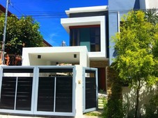 DUPLEX HOUSE WITH 4BR AND PARKING FOR RENT