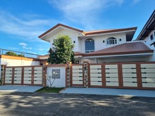 Contemporary House with Swimming Pool in BF Resort Village Las Pinas