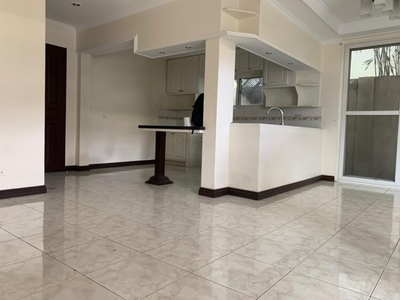 House For Rent In East Rembo, Makati