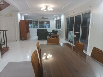 Townhouse For Rent In New Manila, Quezon City