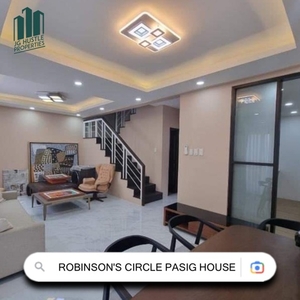 Townhouse For Sale In Oranbo, Pasig