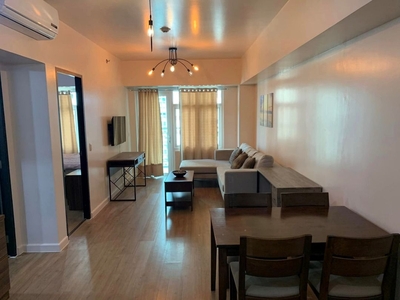 1 Bedroom Condominium Unit FOR SALE in Two Serendra BGC Taguig Meranti Tower on Carousell