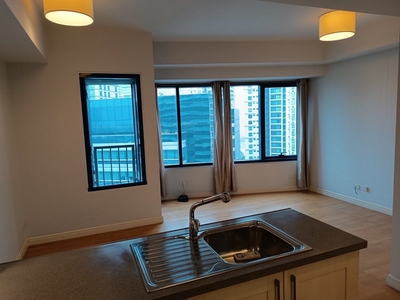 1 Bedroom for Sale! ONE ROCKWELL WEST TOWER MAKATI CITY on Carousell