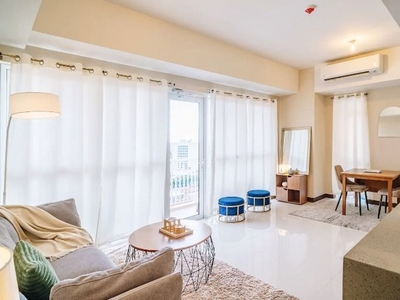 1 bedroom For Sale St. Mark Residences with Venice grand canal view Mckinley Hill condo Taguig on Carousell