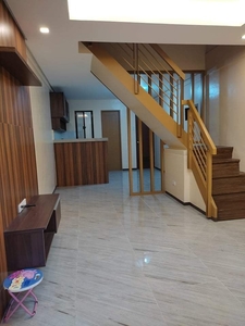 2 bedrooms House and lot for sale in Sampaloc Manila near welcome rotonda on Carousell