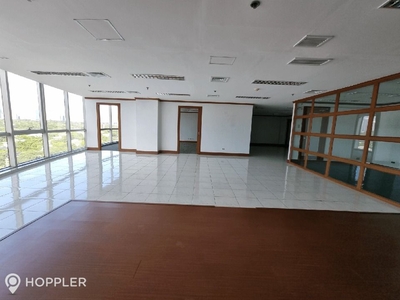 279.6sqm Office Space for Rent in DPC Place