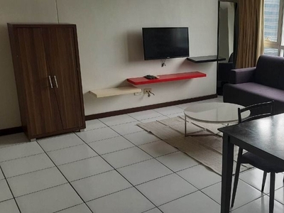 2BR FOR LEASE at The Columns Ayala Avenue Makati - For Rent / For Sale / Metro Manila / Interior Designed / Condominiums / Ready For Occupancy / NCR / Fully Furnished / RFO / Real Estate Investment PH / Clean Title / Condo Living / MrBGC on Carousell