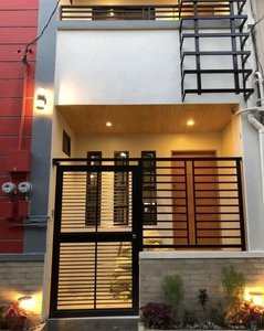 4 Bedroom Townhouse For Sale in Circuit Makati | Fretrato I.D: RC192 on Carousell