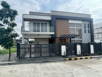 4 bedrooms house for sale in greenwoods exec village pasig accessible to bgc taguig makati ortigas and eastwood on Carousell