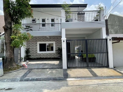 4 bedrooms house for sale in greenwoods exec village pasig accessible to bgc taguog makati and ortigas on Carousell