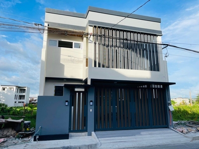 5 Bedroom House for Sale in Greenwoods Vill Pasig on Carousell